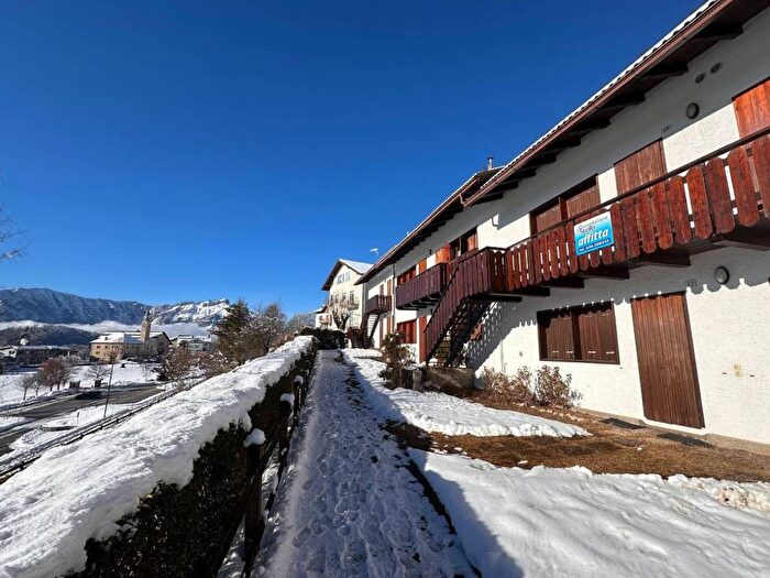 Appartamento trilocale in affitto in Strada Provinciale, Gionghi Cappella, Lavarone