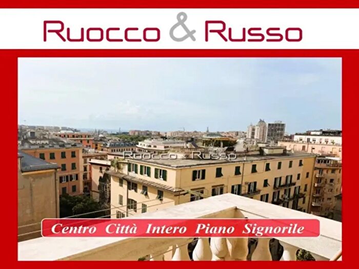 Appartamento con 6 locali in vendita in Via Goffredo Mameli, Genova