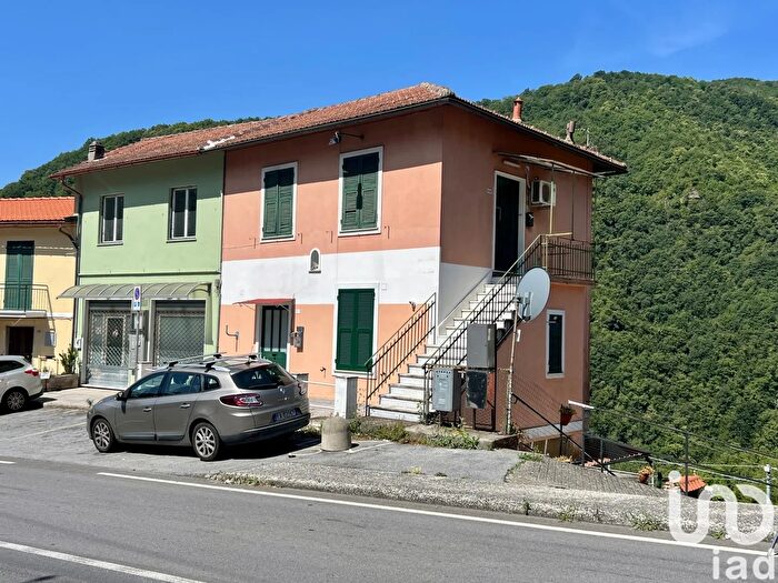 Appartamento quadrilocale in vendita in Via Aimone Martini, Bargagli