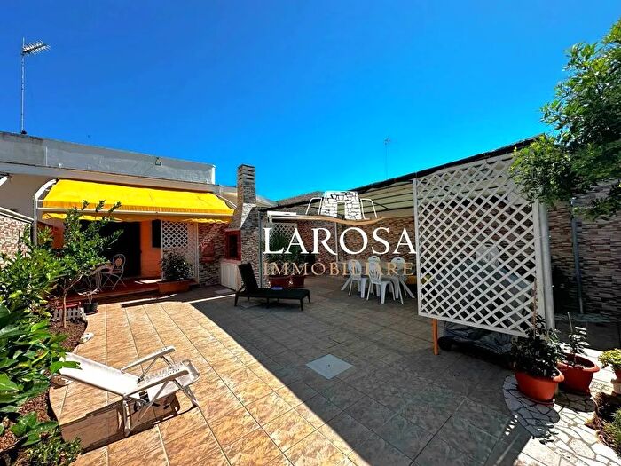 Casa con 5 locali in vendita in Melendugno