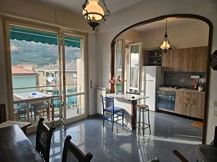 Appartamento bilocale in vendita in Corso Risorgimento, Cogorno