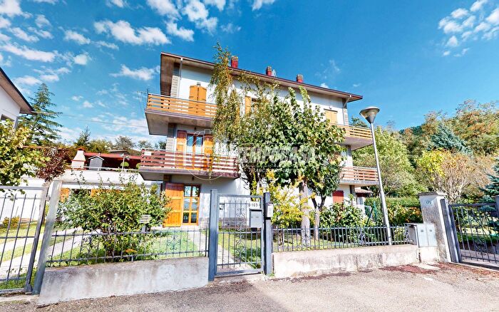 Appartamento trilocale in vendita in Via Giosuè Carducci, Montese