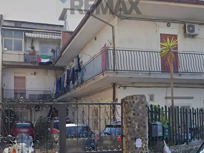 Appartamento quadrilocale in vendita in Via del Tarocco, Catania
