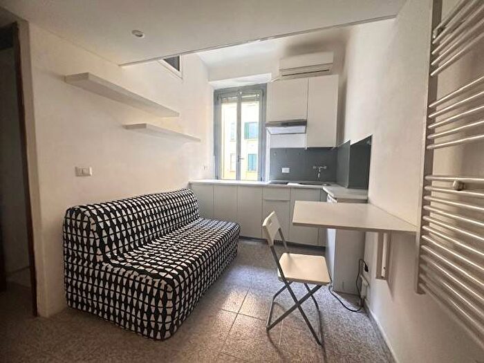 Appartamento monolocale in affitto in Rovereto, Milano