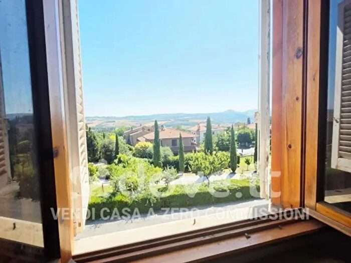 Appartamento con 5 locali in vendita in Via Pian del Mandorlo, Pienza