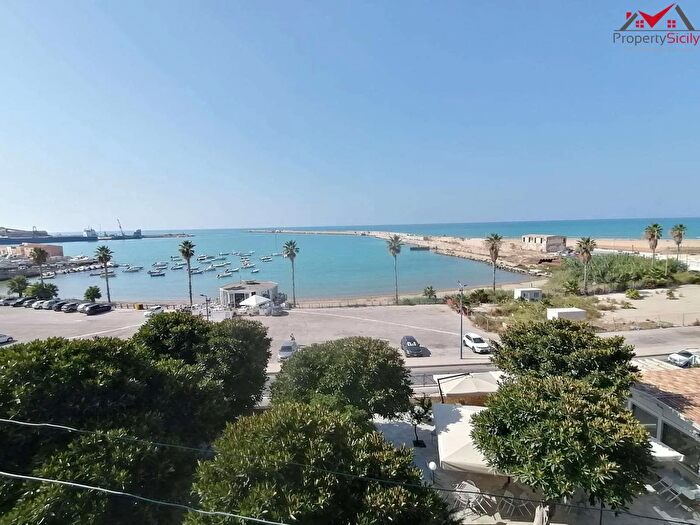 Appartamento trilocale in vendita in Porto Empedocle