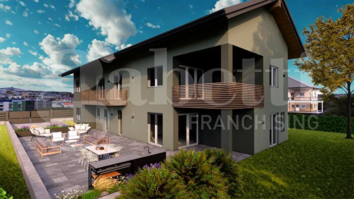 Appartamento quadrilocale in vendita in Via Juvarra Snc, Pinerolo