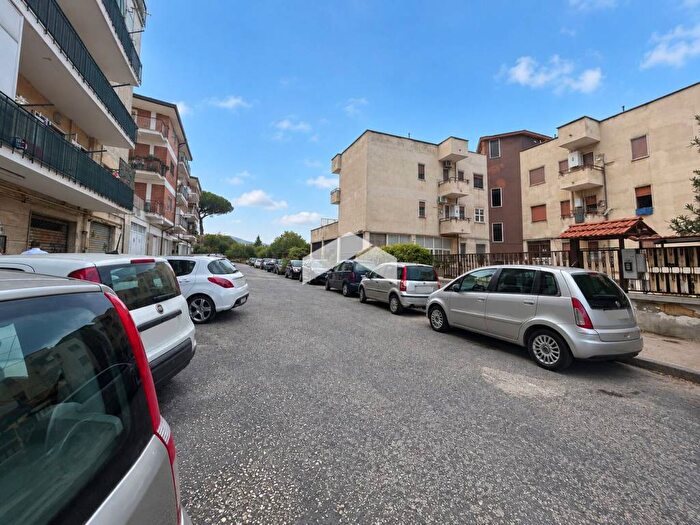 Casa bilocale in vendita in Corso Domenico Riccardi, Centro, Pollena Trocchia