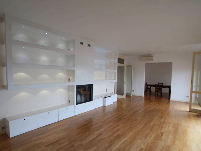Appartamento con 5 locali in affitto in Via Settembre, Semicentro Stazione, Perugia