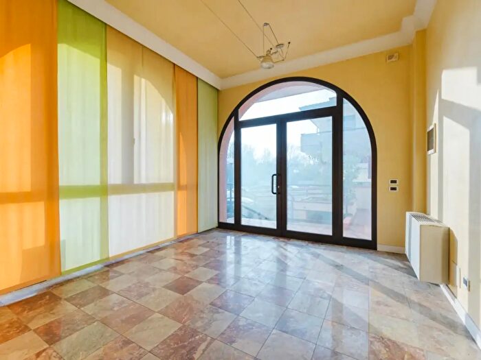 Appartamento trilocale in vendita in Via Manzoni Strà Ve, Stra