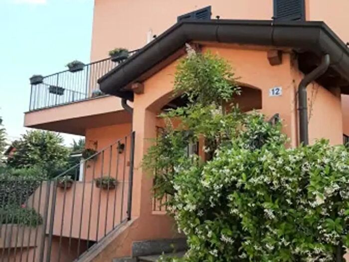 Appartamento bilocale in vendita in Via Piave, Cesano Boscone