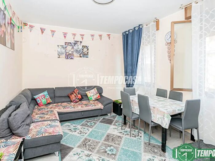 Appartamento trilocale in vendita in Via Adige, San Donato Milanese