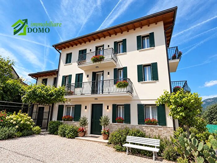 Casa quadrilocale in vendita in Via Carlo Goldoni, Arsiero