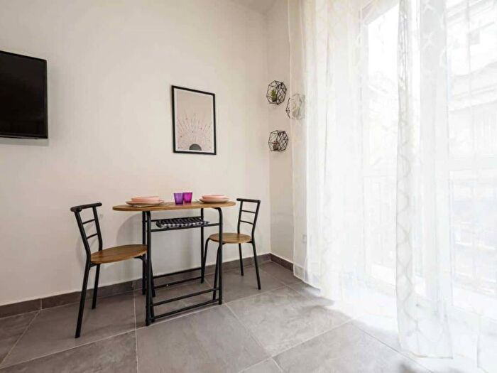 Appartamento monolocale in affitto in Vico Lammatari, Sanità, Napoli