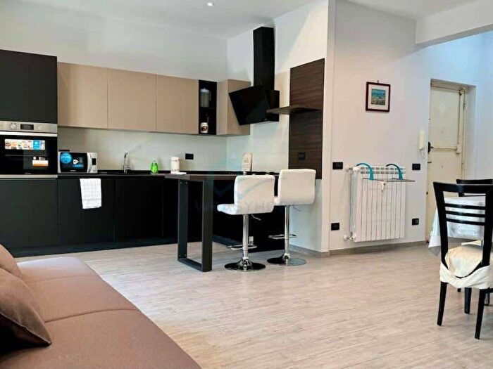 Appartamento bilocale in affitto in Via Montefalco, Furio Camillo, Roma