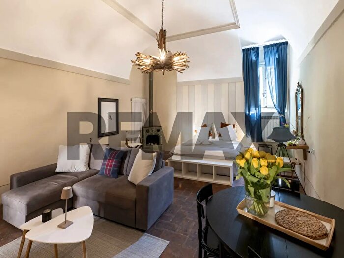 Appartamento monolocale in affitto in Via Roma, Sale Marasino