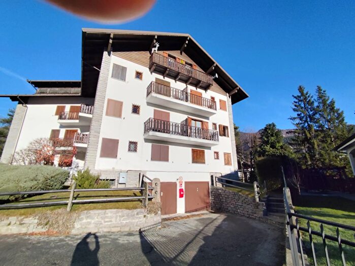 Appartamento trilocale in vendita in Craveggia, Craveggia