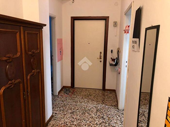 Appartamento quadrilocale in affitto in Viale Camillo Golgi, Policlinico, Pavia