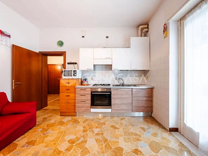 Appartamento quadrilocale in vendita in Via Giuseppe Barbieri, Vicenza