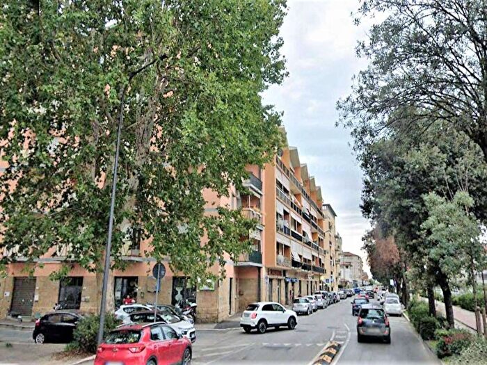 Appartamento con 5 locali in affitto in ZONA VIA GIULIO CESARE, Barbanella Verde Maremma, Grosseto