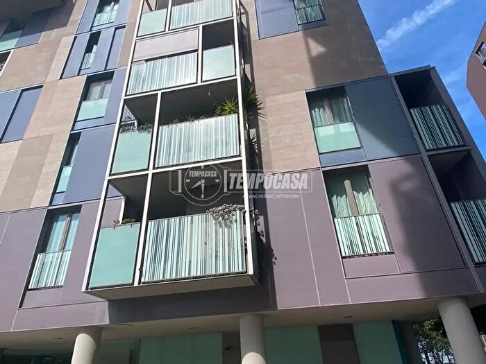 Appartamento con 7 locali in vendita in Largo Marco Zanuso, Milano