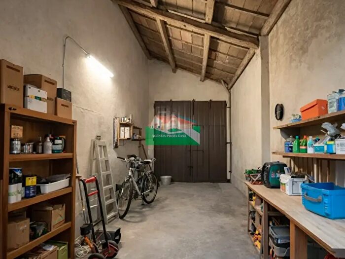 Casa con 6 locali in vendita in Via Padre Genocchi, Ravenna