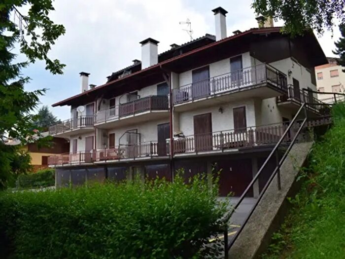 Appartamento bilocale in vendita in Via Papa Giovanni XXIII, Costa Serina