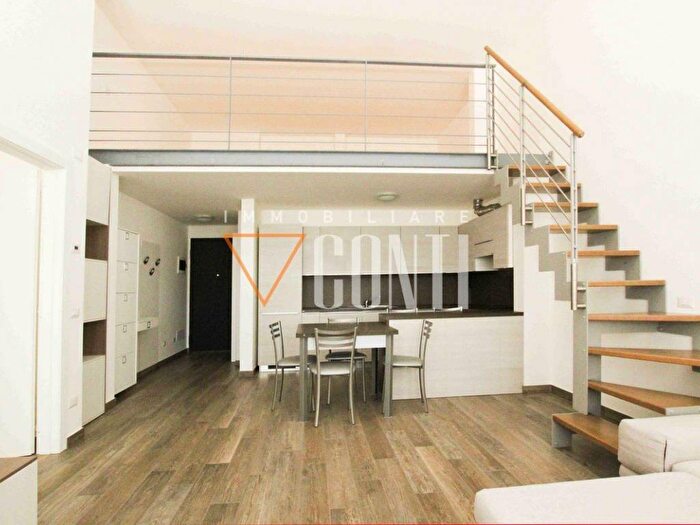 Appartamento bilocale in affitto in Via Angiolo De Vincenti, Brunella, Varese