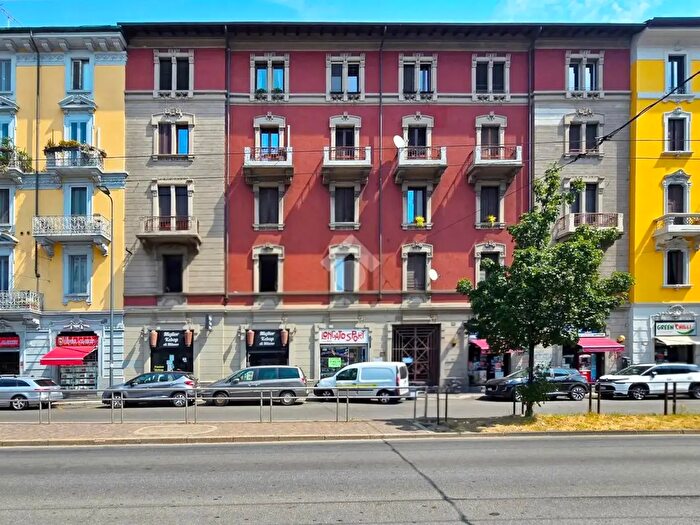 Appartamento bilocale in vendita in Viale Stelvio, Milano