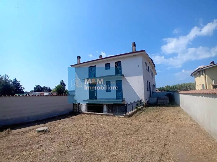Casa con 18 locali in vendita in Via Silvio Spaventa, Nettuno