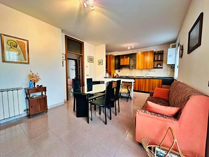 Appartamento trilocale in vendita in Via Roma, Saludecio