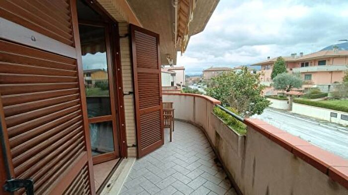 Appartamento con 6 locali in vendita in Strada Statale Muccese, Matelica