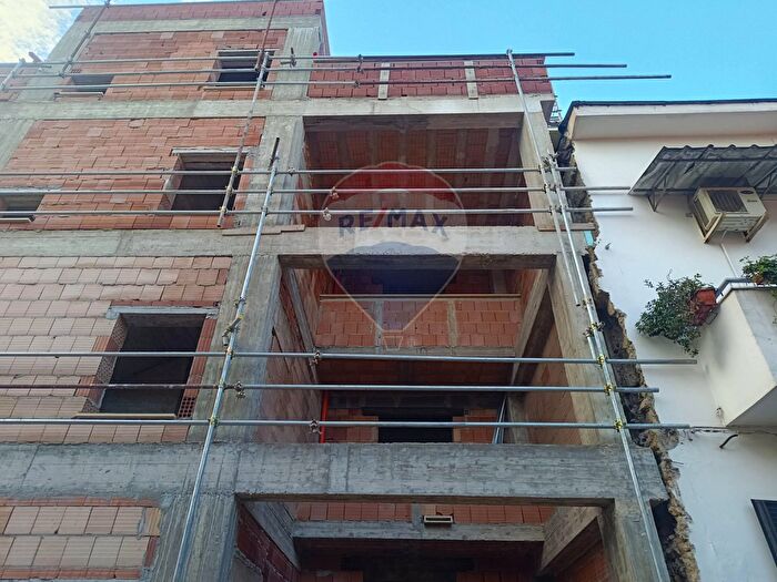 Appartamento trilocale in vendita in Vicolo II Duca degli Abruzzi Snc, Afragola