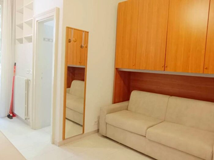 Appartamento monolocale in affitto in Via Antonio Stoppani, Morgagni, Milano