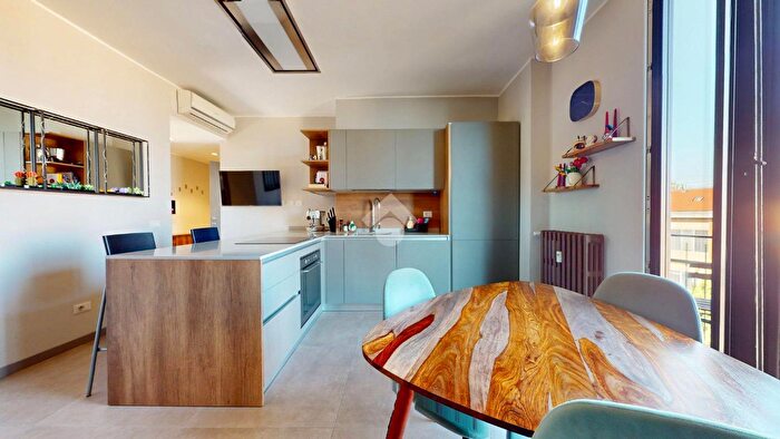 Appartamento trilocale in vendita in Via Riccardo Pitteri, Milano