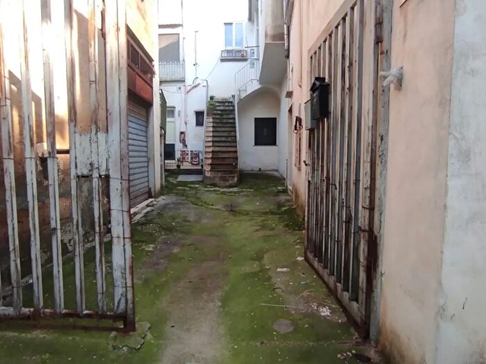 Appartamento con 6 locali in vendita in Vico Cascone, San Valentino Torio