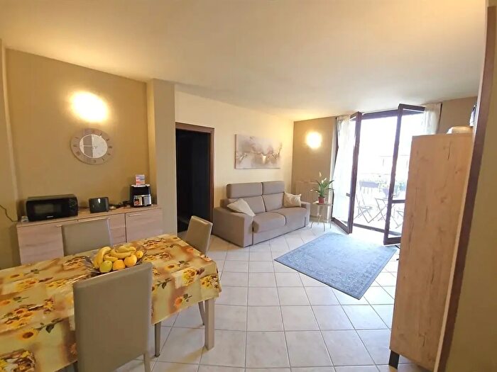Appartamento trilocale in vendita in Via Torchio del Lino, Malagnino