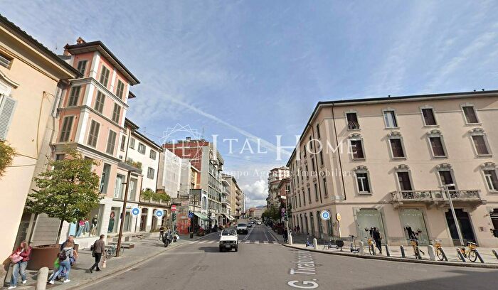 Appartamento quadrilocale in vendita in Via Tiraboschi, Bergamo