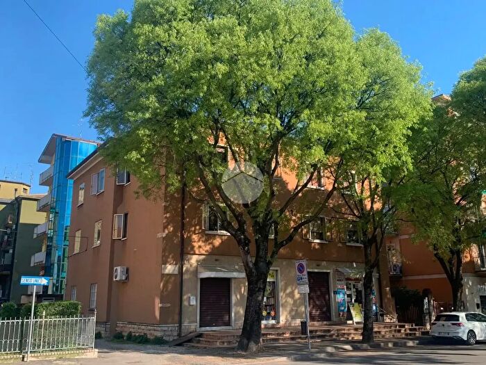 Appartamento quadrilocale in vendita in Via C Alberto, Verona