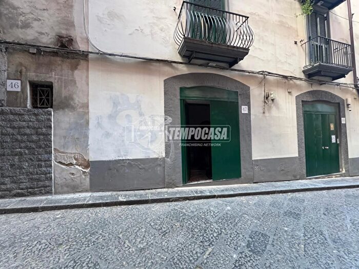 Appartamento monolocale in vendita in Via Luigi Settembrini, Napoli