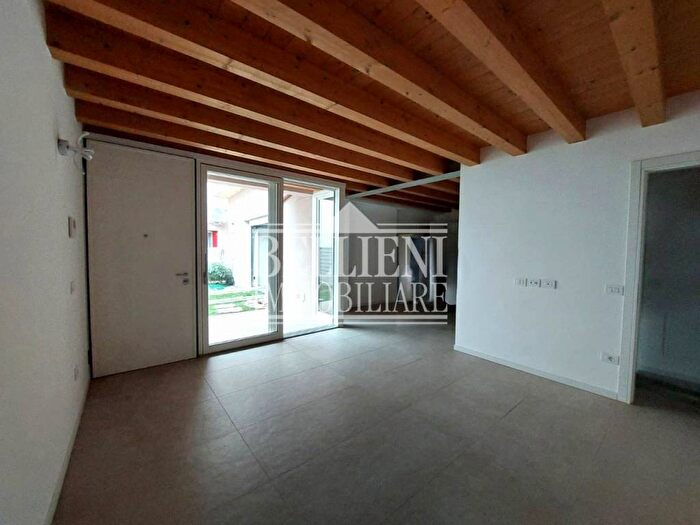 Appartamento trilocale in affitto in Borgo Scroffa, Viale Trieste Villaggio dei Fiori, Vicenza