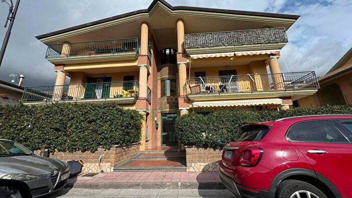 Appartamento trilocale in vendita in Via Gramsci, Quadrelle