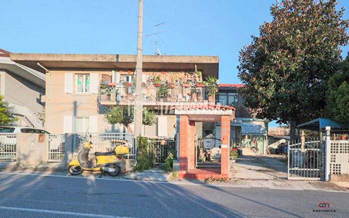 Appartamento trilocale in vendita in Viale Ascoli Piceno, Riccione