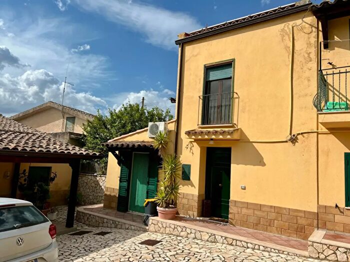 Casa trilocale in vendita in Località Borgo Torretta, Caltanissetta