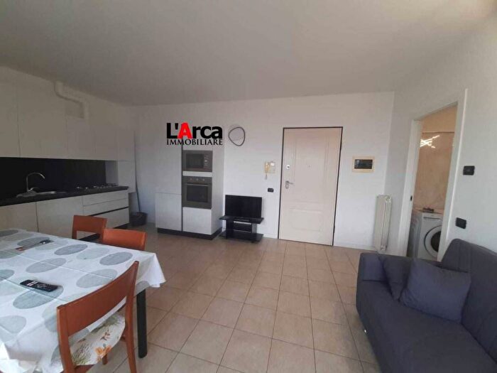 Appartamento bilocale in affitto in Via Stezzano, Azzano San Paolo