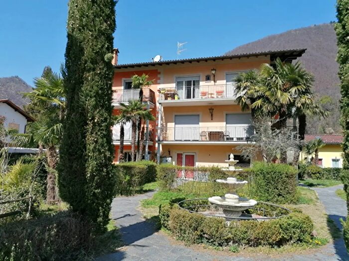 Casa con 17 locali in vendita in Via Giustino Allioli, Cannobio