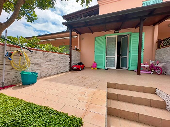 Case in Vendita e in Affitto - 2