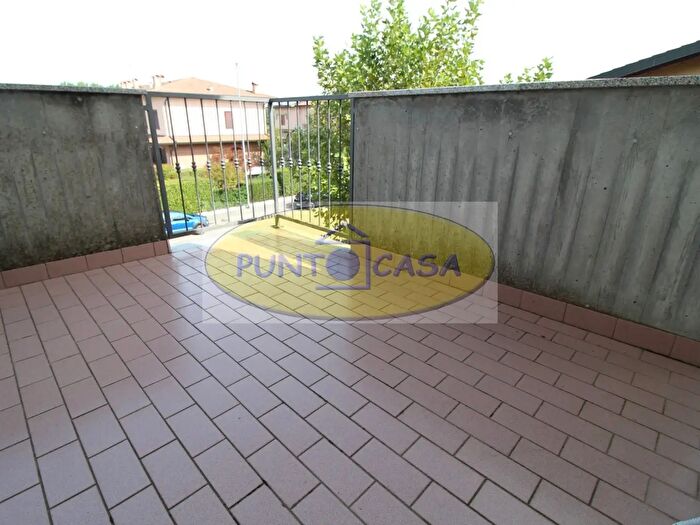 Appartamento bilocale in vendita in Via Alcide De Gasperi, Borghetto Lodigiano