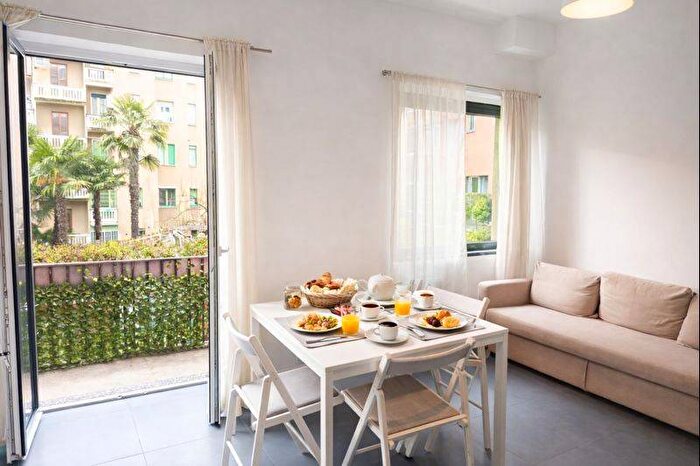 Appartamento bilocale in affitto in Viale Bacchiglione, Corvetto, Milano