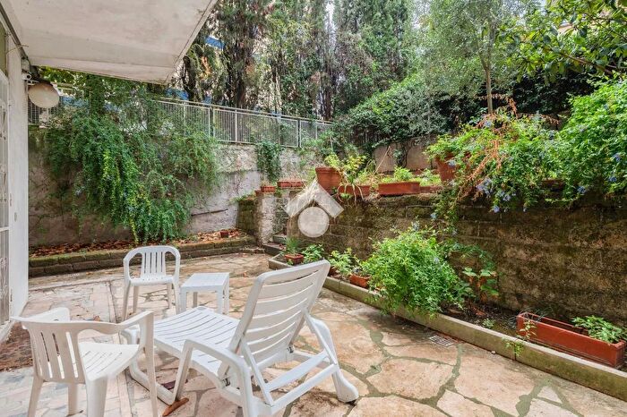 Appartamento con 6 locali in vendita in Via Mario Turba, Roma